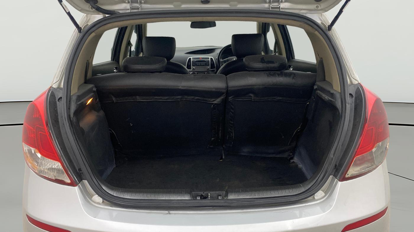 2012 Hyundai i20 SPORTZ 1.4 AT, Petrol, Automatic, 1,03,932 km, Boot Open Zoomed View