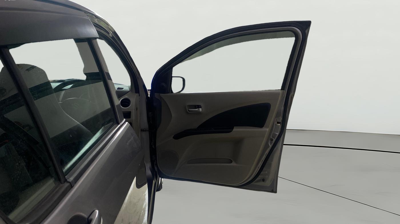 2014 Maruti Celerio VXI CNG, CNG, Manual, 1,09,624 km, RHS Front Door
