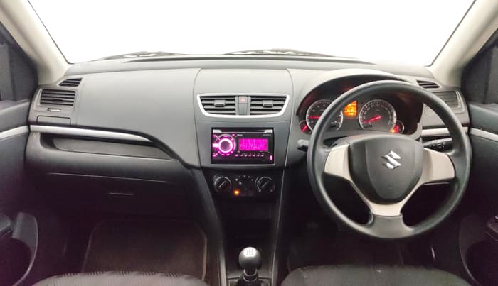 2014 Maruti Swift VXI, CNG, Manual, 41,166 km, Dashboard