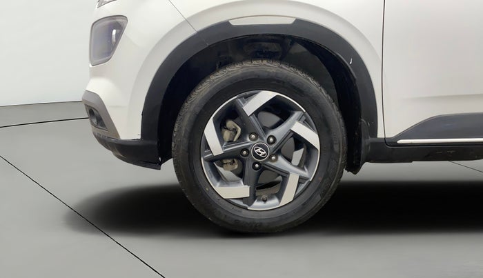 2019 Hyundai VENUE SX 1.0 TURBO DUAL TONE, Petrol, Manual, 68,374 km, Left Front Wheel