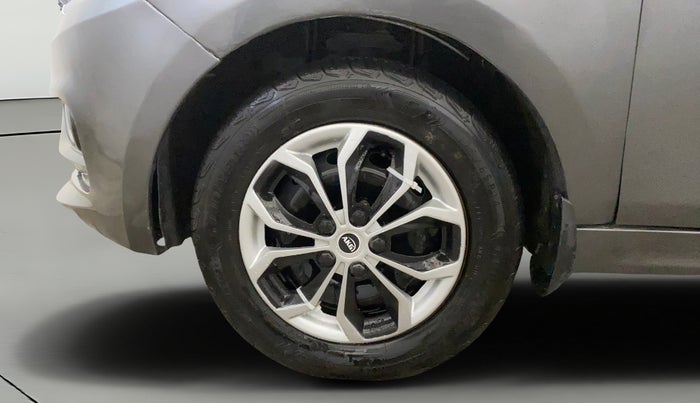 2023 Tata Tiago XT (O) PETROL, Petrol, Manual, 33,548 km, Left Front Wheel