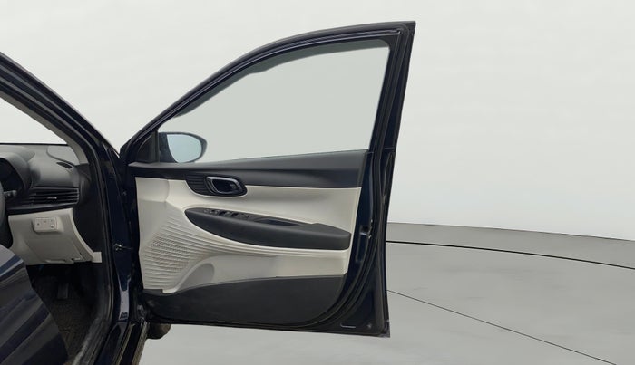 2024 Hyundai NEW I20 SPORTZ 1.2 IVT, Petrol, Automatic, 13,153 km, RHS Front Door