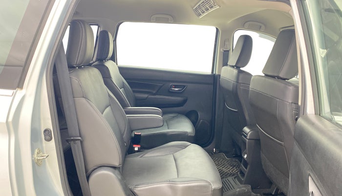 2024 Maruti XL6 ALPHA PLUS AT, Petrol, Automatic, 48,165 km, Right Side Rear Door Cabin