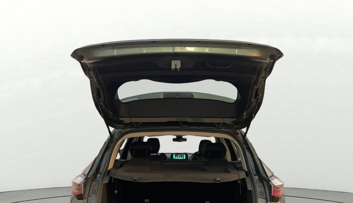 2021 Tata Harrier XZA PLUS 2.0L, Diesel, Automatic, 1,11,291 km, Boot Door Open