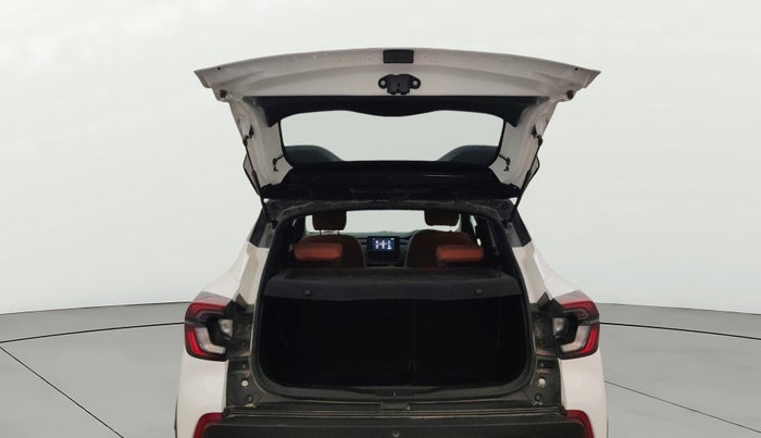 2023 Renault Kiger RXZ TURBO CVT, Petrol, Automatic, 15,507 km, Boot Door Open