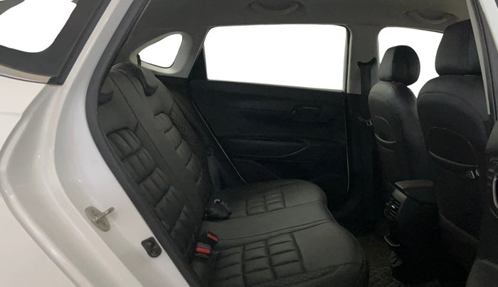 2021 Hyundai NEW I20 SPORTZ 1.2 MT, Petrol, Manual, 49,091 km, Right Side Rear Door Cabin