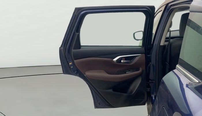 2023 Maruti Grand Vitara ALPHA SMART HYBRID AT, Petrol, Automatic, 7,822 km, LHS Rear Door