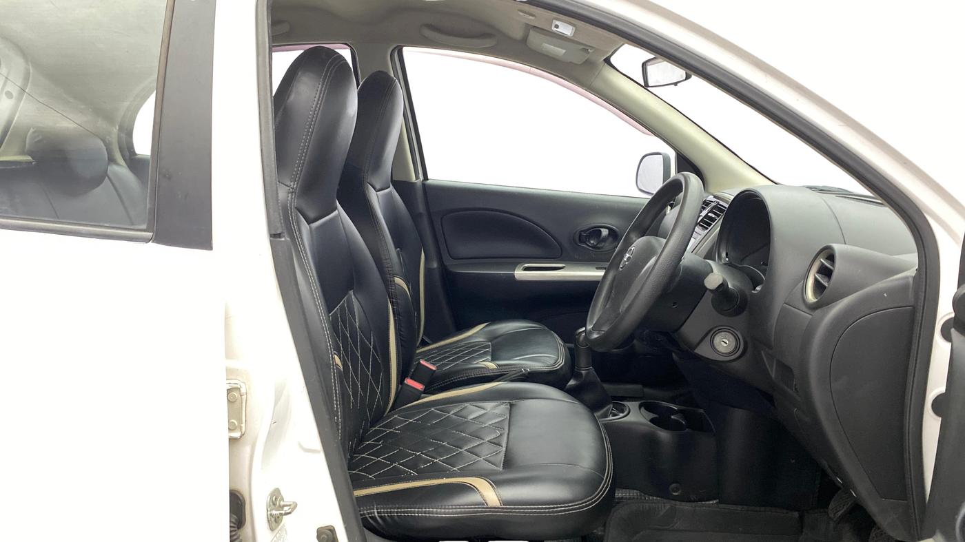 2019 Nissan Micra Active XV, Petrol, Manual, 97,178 km, Right Side Front Door Cabin