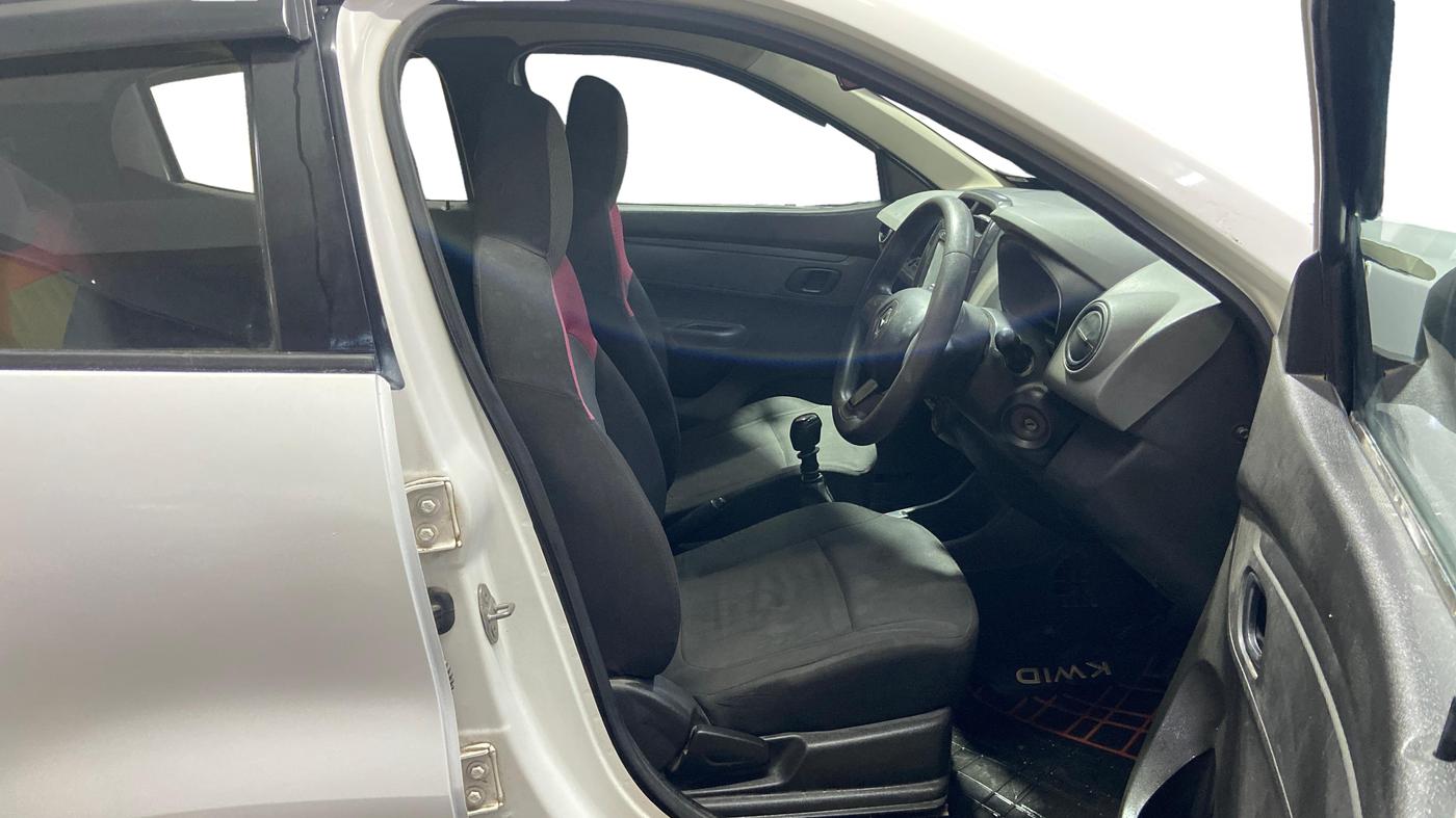 2017 Renault Kwid RXT 0.8, Petrol, Manual, 63,964 km, Right Side Front Door Cabin