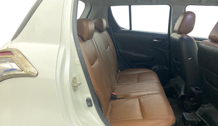 2016 Maruti Swift VDI, Diesel, Manual, 1,13,417 km, Right Side Rear Door Cabin