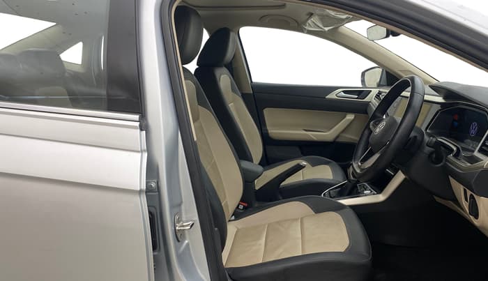2022 Volkswagen VIRTUS TOPLINE TSI 1.0 AT, Petrol, Automatic, 87,598 km, Right Side Front Door Cabin