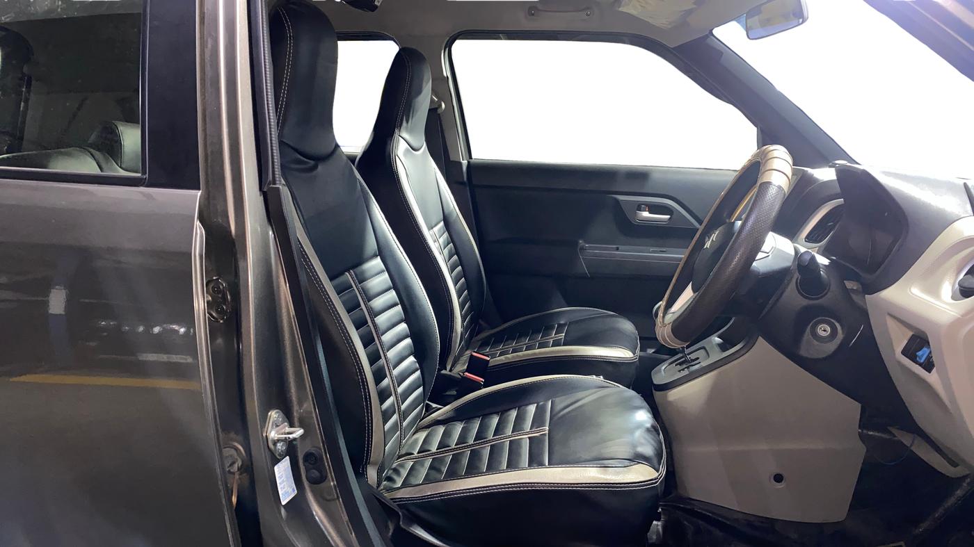 2021 Maruti New Wagon-R ZXI 1.2 AMT, Petrol, Automatic, 11,098 km, Right Side Front Door Cabin