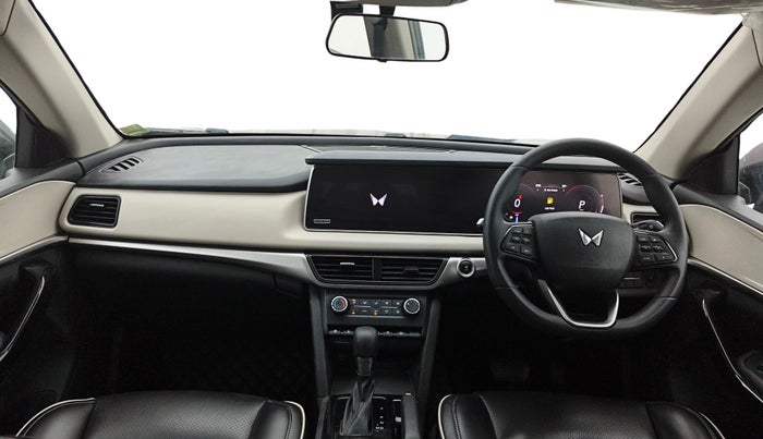 2024 Mahindra XUV700 AX5 Petrol AT 7 STR, Petrol, Automatic, 10,524 km, Dashboard