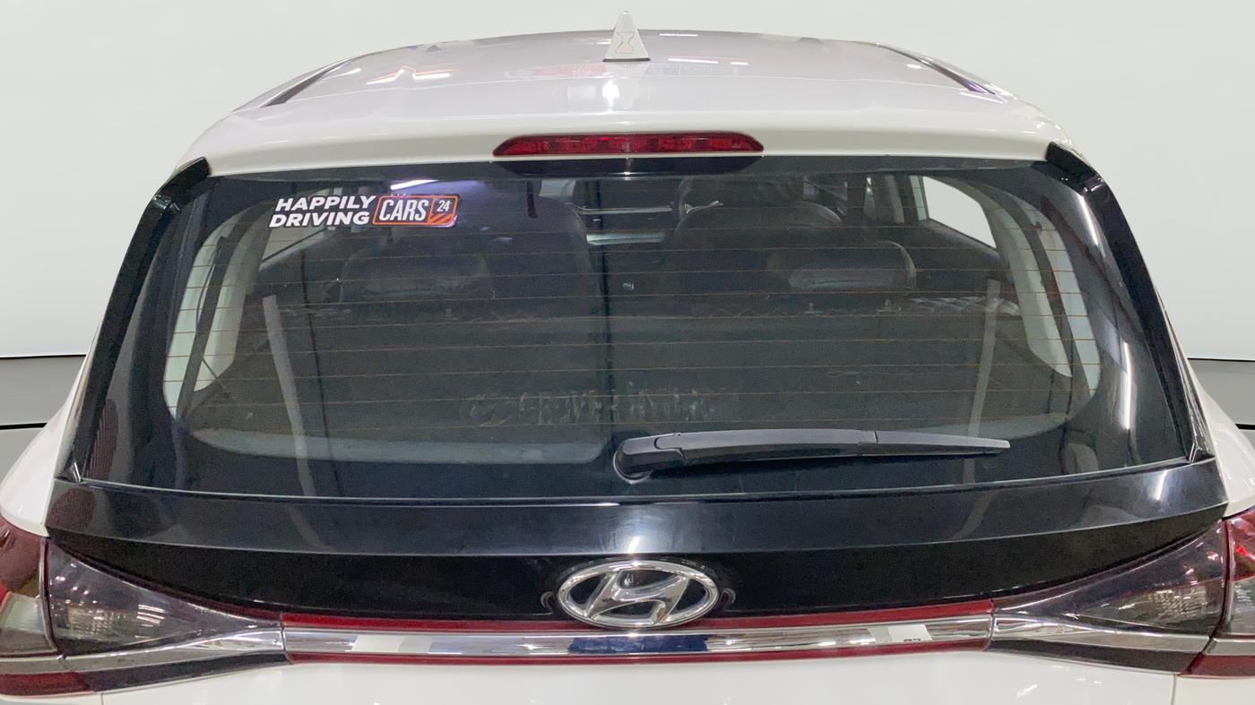 2023 Hyundai NEW I20 ASTA (O) 1.2 MT, Petrol, Manual, 54,621 km, Rear Windshield