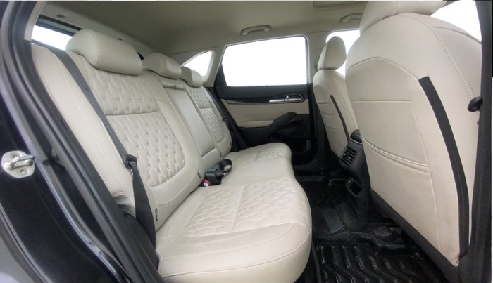 2020 KIA SELTOS HTX 1.5 PETROL, Petrol, Manual, 46,796 km, Right Side Rear Door Cabin