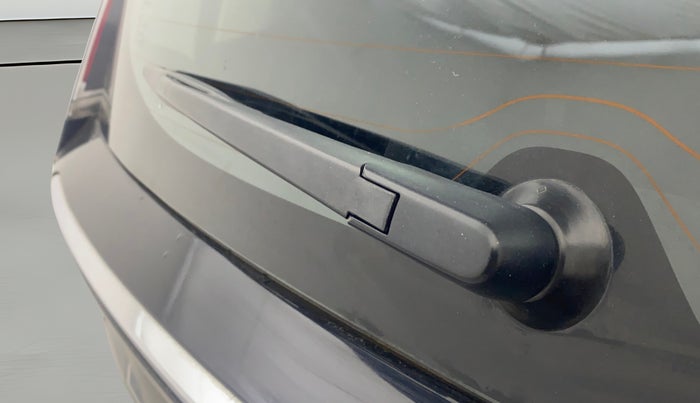 2023 Maruti XL6 ALPHA MT, Petrol, Manual, 23,892 km, Rear Wiper