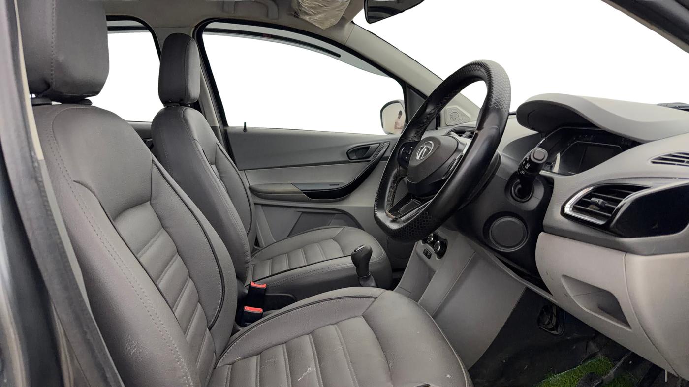 2022 Tata TIGOR XZ CNG, CNG, Manual, 78,340 km, Right Side Front Door Cabin