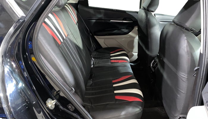 2023 KIA SONET HTX Anniversary Edition 1.5 iMT, Diesel, Manual, 11,107 km, Right Side Rear Door Cabin