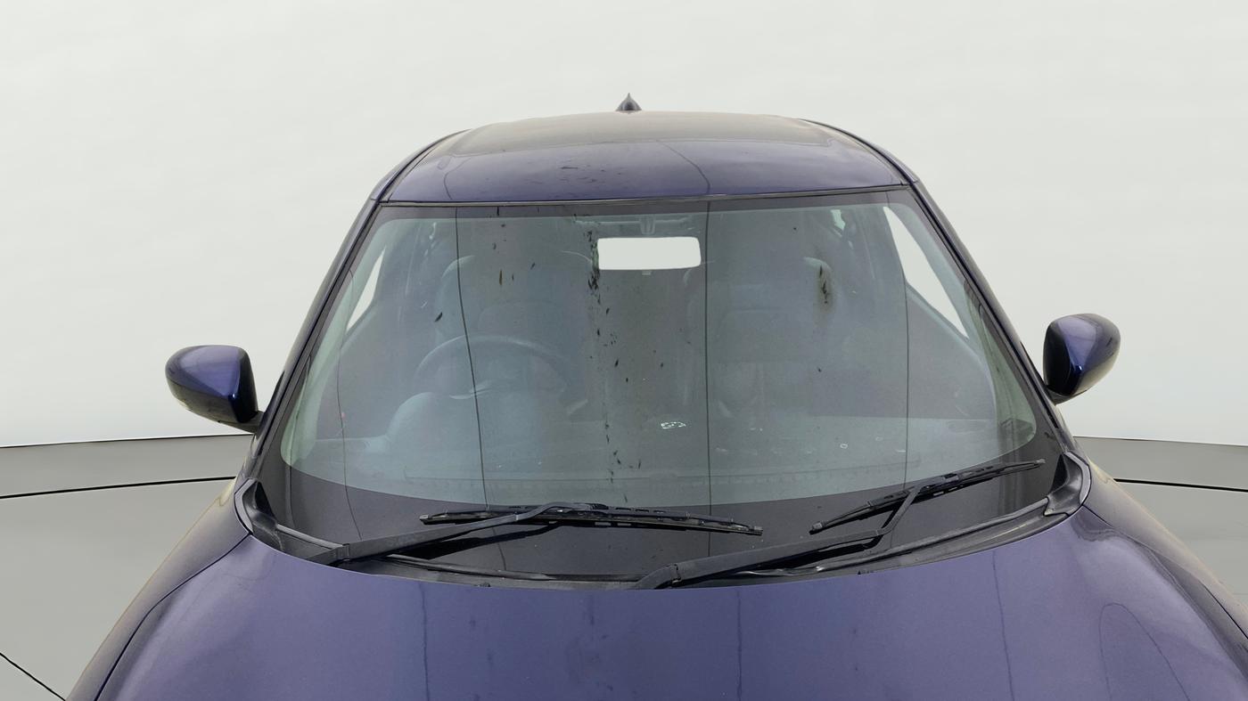 2020 Maruti Swift VXI AMT, Petrol, Automatic, 50,705 km, Front Windshield