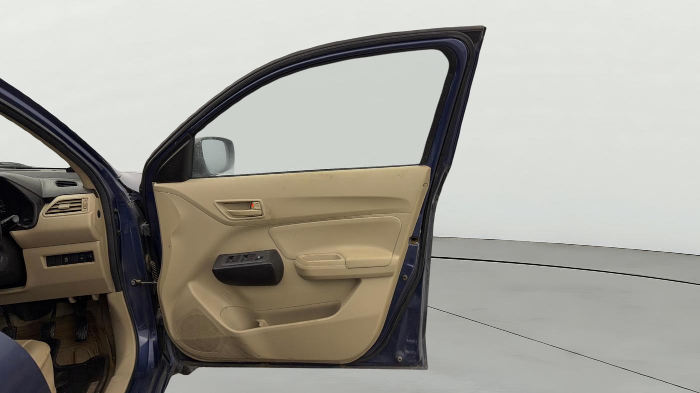 2021 Maruti Dzire LXI, Petrol, Manual, 39,650 km, RHS Front Door