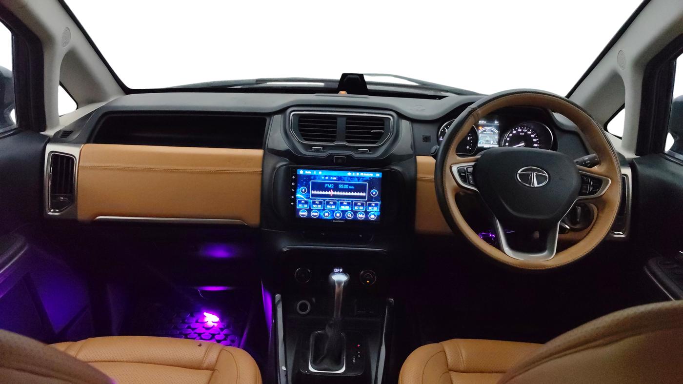 2017 Tata Hexa XTA 4X2 7 STR, Diesel, Automatic, 94,055 km, Dashboard