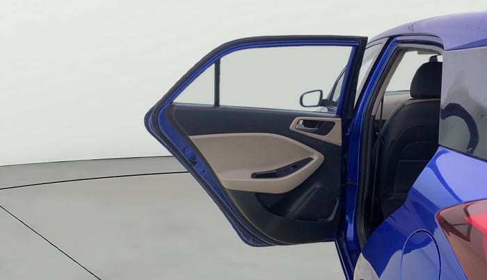 2016 Hyundai Elite i20 SPORTZ 1.4 CRDI, Diesel, Manual, 1,44,531 km, LHS Rear Door