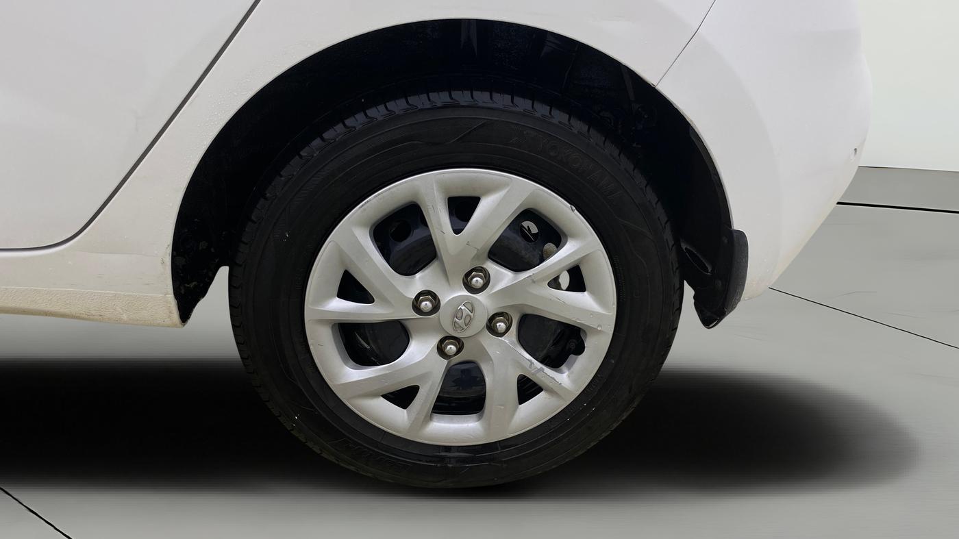 2017 Hyundai Grand i10 SPORTZ 1.2 KAPPA VTVT, Petrol, Manual, 40,212 km, Left Rear Wheel