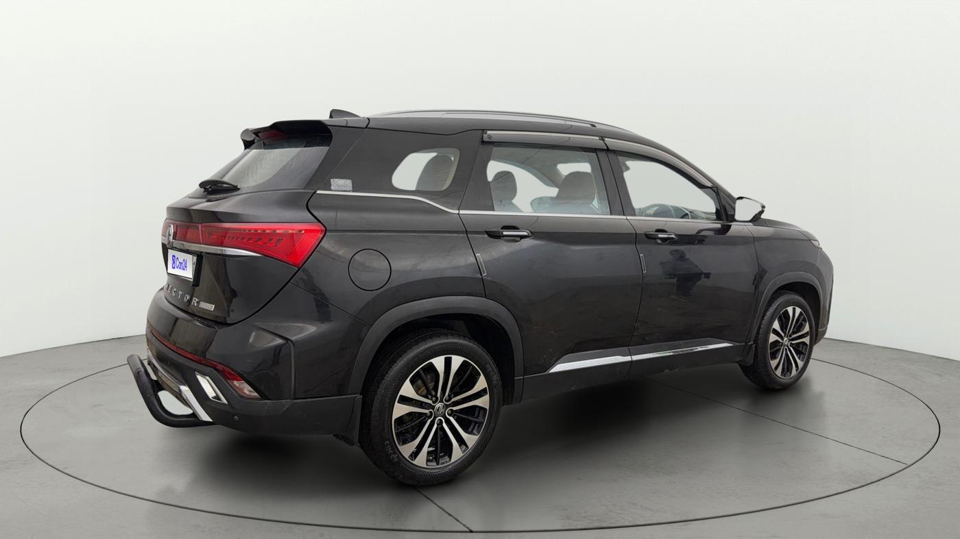 2023 MG HECTOR PLUS SHARP PRO 2.0 TURBO DIESEL 6 STR, Diesel, Manual, 1,15,403 km, Right Back Diagonal