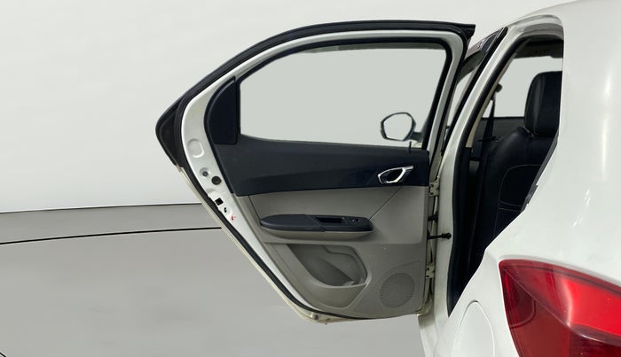 2016 Tata Tiago XZ PETROL, Petrol, Manual, 79,101 km, LHS Rear Door