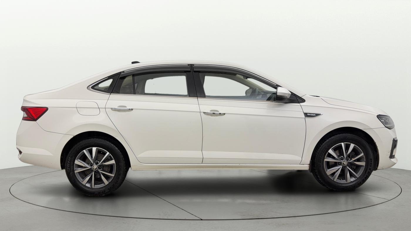 2022 Skoda SLAVIA STYLE 1.0L TSI AT, Petrol, Automatic, 98,174 km, Right Side View