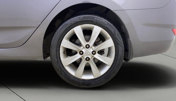 2013 Hyundai Verna FLUIDIC 1.6 VTVT SX, Petrol, Manual, 55,937 km, Left Rear Wheel