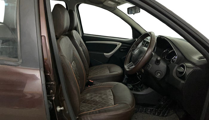 2019 Renault Duster RXS OPT CVT, Petrol, Automatic, 72,559 km, Right Side Front Door Cabin