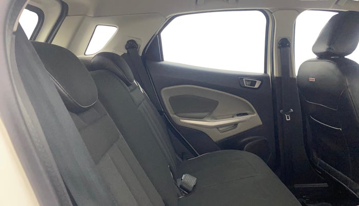 2016 Ford Ecosport TREND+ 1.5L DIESEL, Diesel, Manual, 1,20,599 km, Right Side Rear Door Cabin