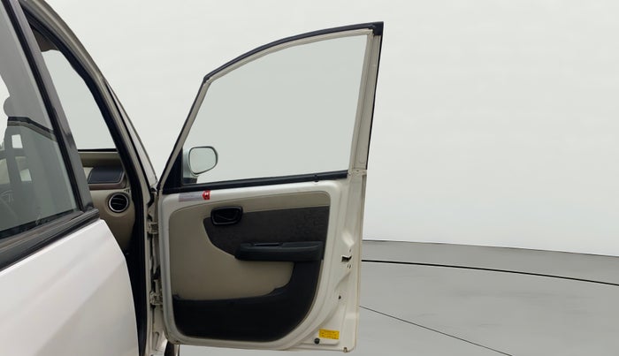 2015 Tata Nano TWIST XTA, Petrol, Automatic, 46,305 km, RHS Front Door