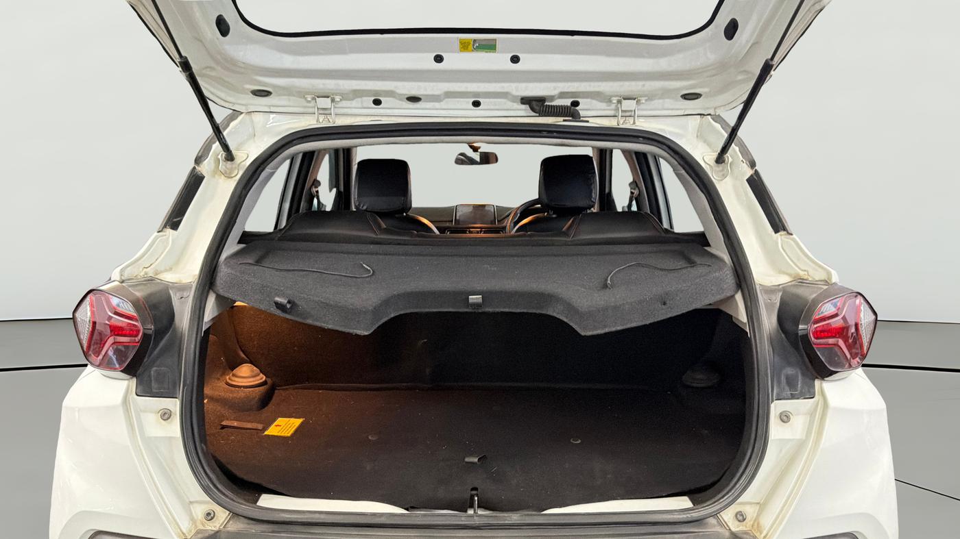 2024 Tata PUNCH ADVENTURE RHYTHM CNG MT, CNG, Manual, 50,048 km, Boot Open Zoomed View