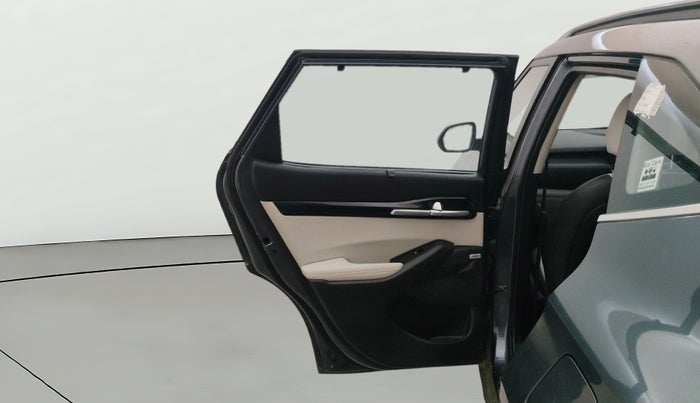 2022 KIA SELTOS GTX (O) 1.4, Petrol, Manual, 35,856 km, LHS Rear Door