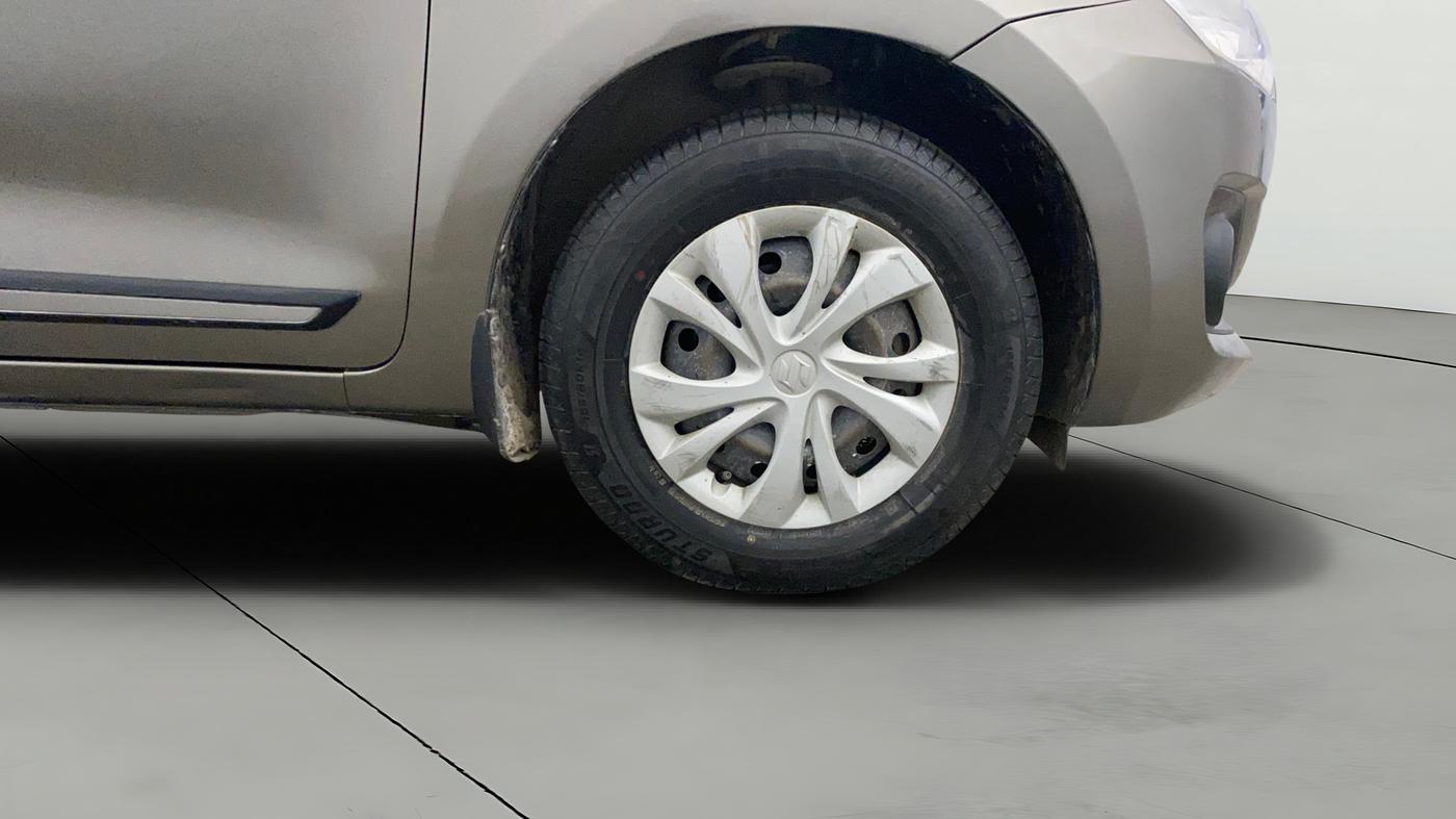 2021 Maruti Swift VXI, Petrol, Manual, 79,881 km, Right Front Wheel