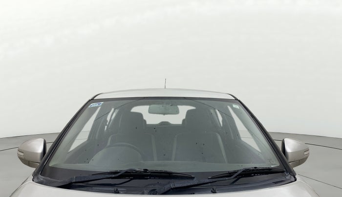 2017 Maruti Swift VXI O, Petrol, Manual, 1,47,828 km, Front Windshield