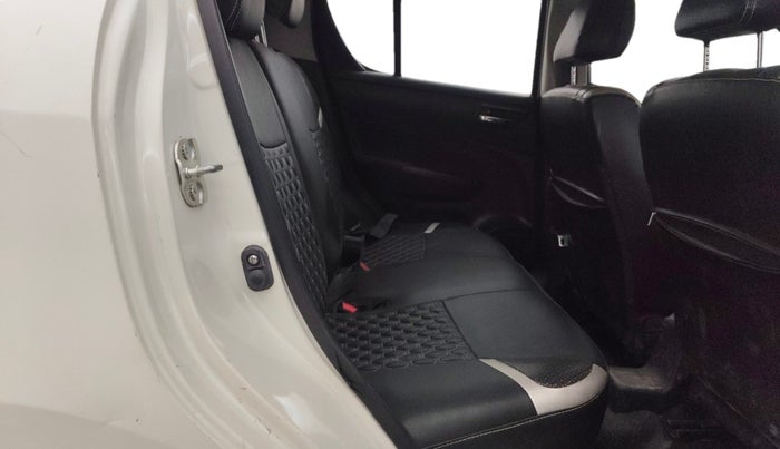 2015 Maruti Swift VXI, Petrol, Manual, 48,924 km, Right Side Rear Door Cabin
