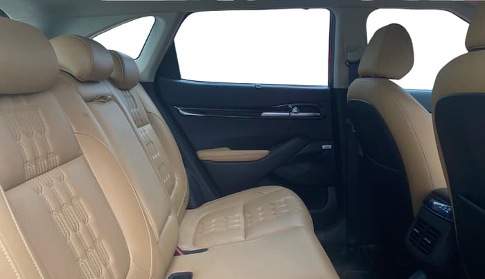 2023 KIA SELTOS HTX PLUS 1.5 IMT DIESEL, Diesel, Manual, 8,145 km, Right Side Rear Door Cabin