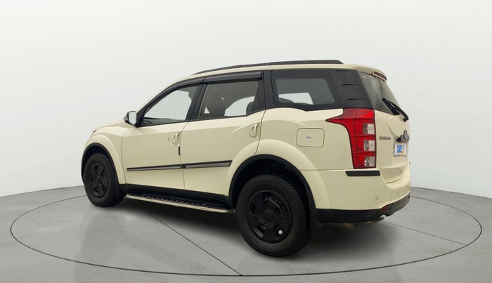 2014 Mahindra XUV500 W6, Diesel, Manual, 1,22,180 km, Left Back Diagonal