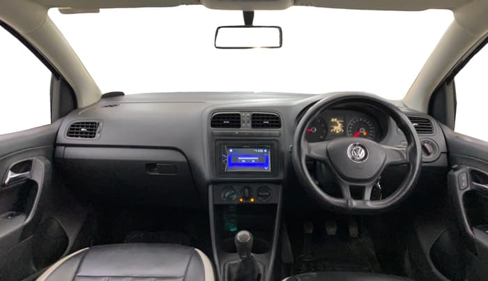 2015 Volkswagen Polo COMFORTLINE 1.2L, Petrol, Manual, 52,508 km, Dashboard