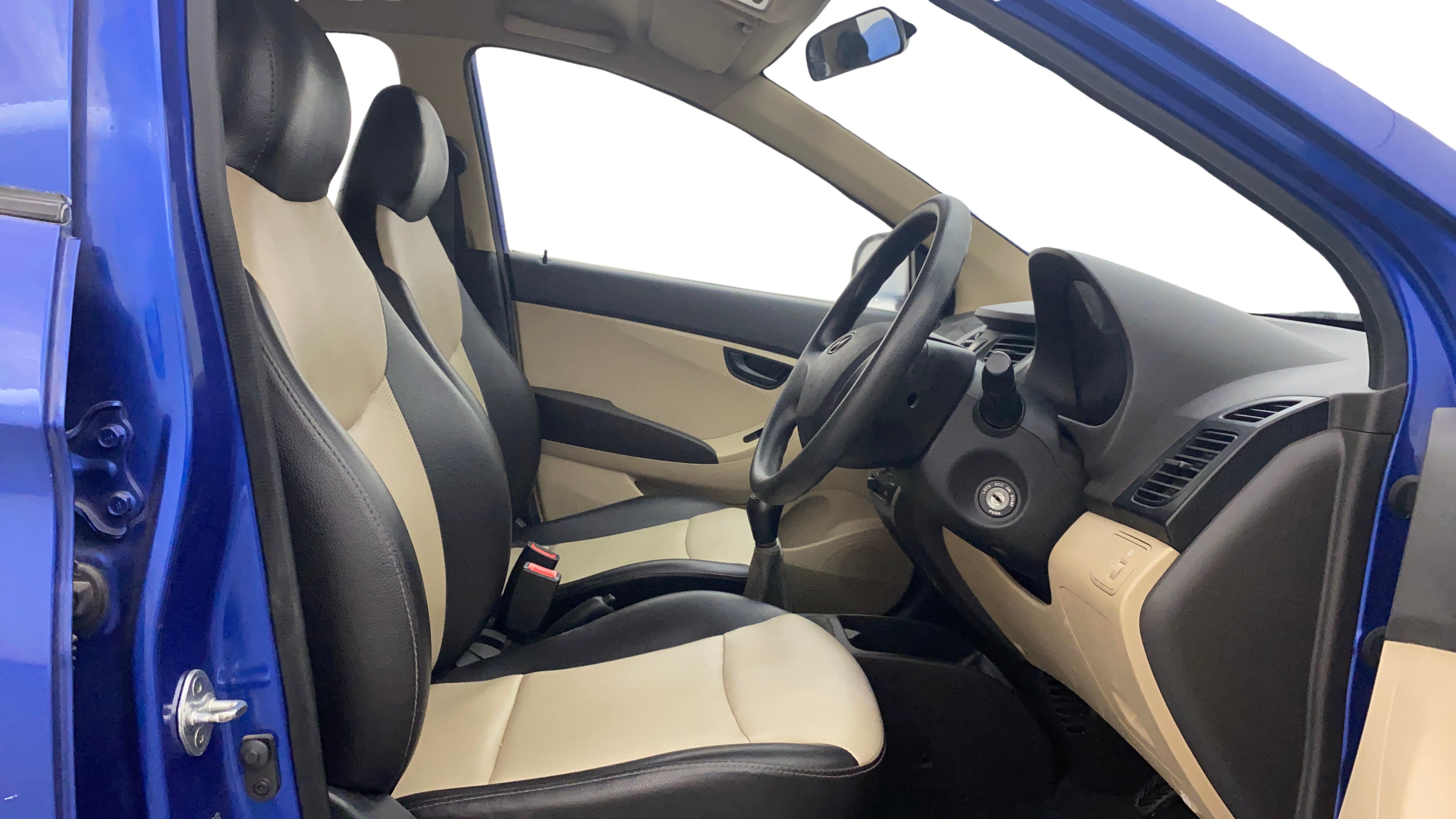 camera-Right-Side-Front-Door-Cabin