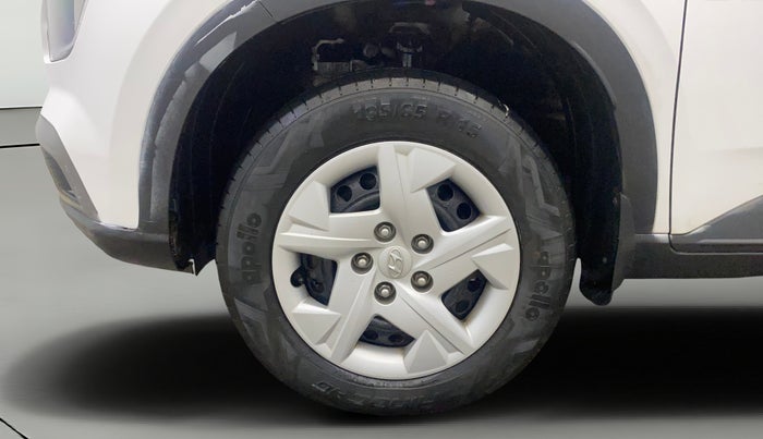 2020 Hyundai VENUE S 1.2, Petrol, Manual, 52,243 km, Left Front Wheel