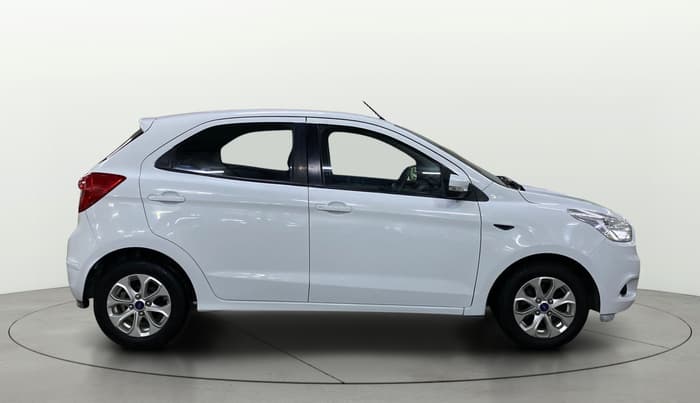 2017 Ford New Figo TITANIUM 1.2 PETROL MT, Petrol, Manual, 34,711 km, Right Side View