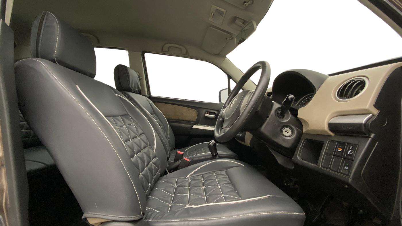 2015 Maruti Wagon R 1.0 VXI, Petrol, Manual, 68,520 km, Right Side Front Door Cabin