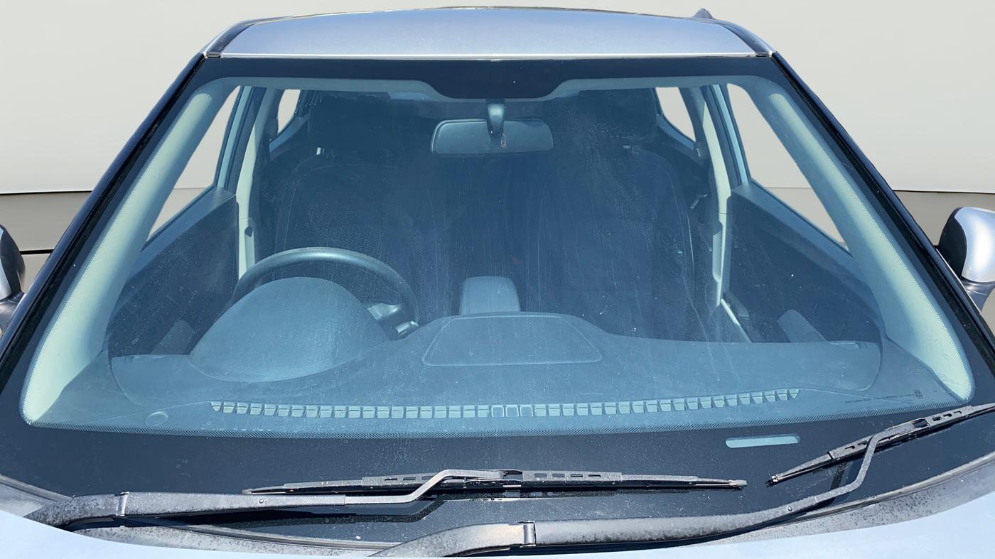 2019 Mahindra XUV300 W4 1.5 DIESEL, Diesel, Manual, 56,364 km, Front Windshield