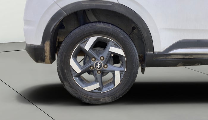 2019 Hyundai VENUE SX(O) 1.4 CRDI, Diesel, Manual, 72,133 km, Right Rear Wheel