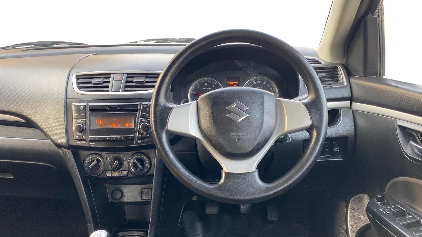 2017 Maruti Swift VDI, Diesel, Manual, 95,072 km, Steering Wheel Close Up