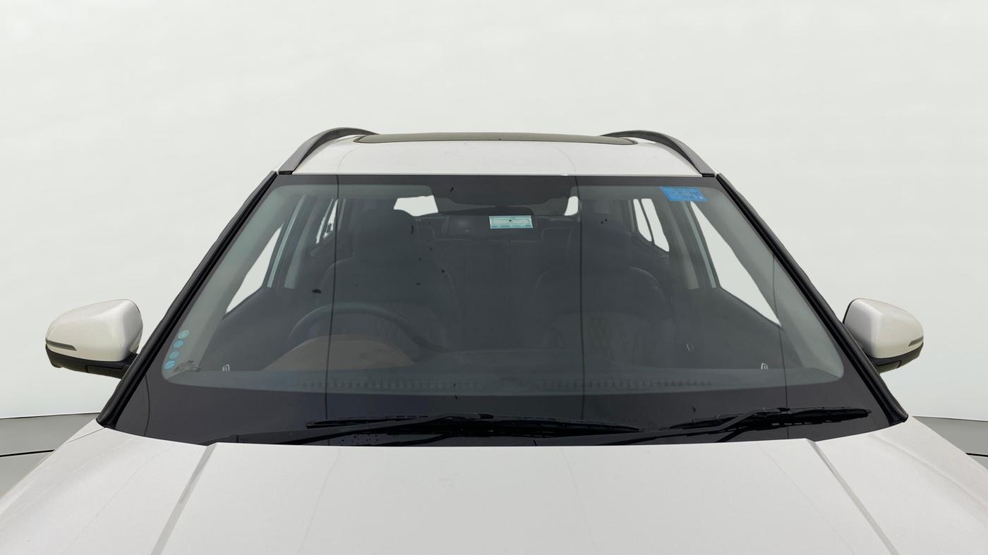 2023 Hyundai ALCAZAR PLATINUM 1.5 TURBO PETROL MT 7STR, Petrol, Manual, 24,496 km, Front Windshield